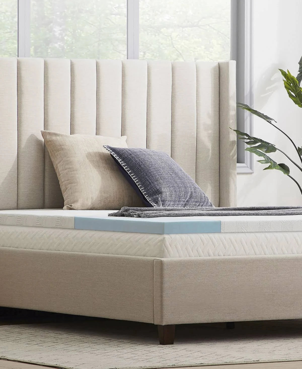 White California King Memory Foam Topper V8349