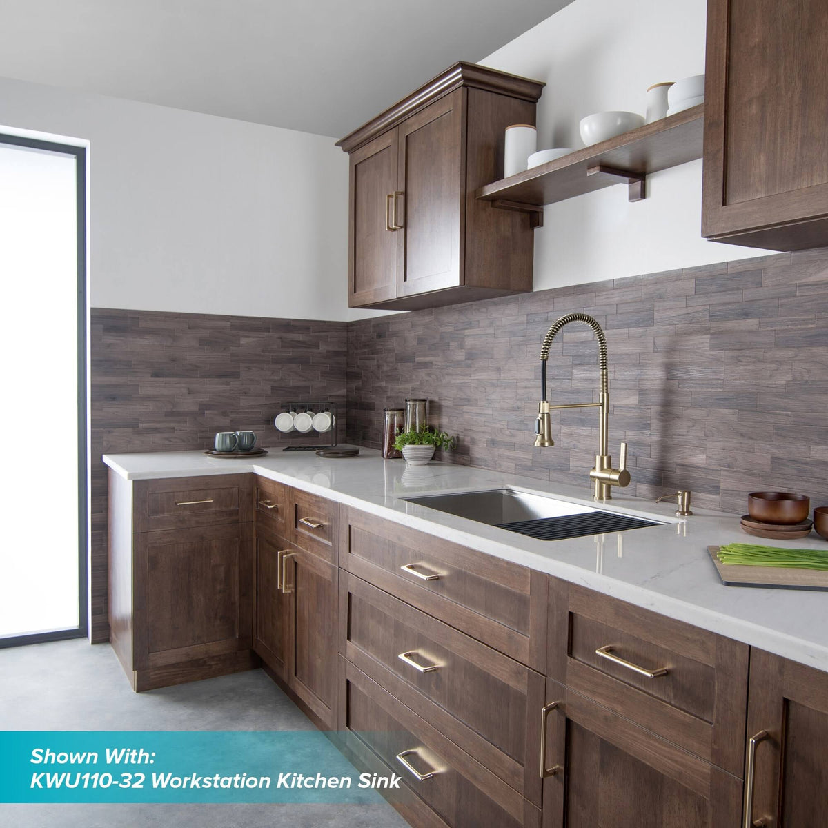 Brushed Gold & Matte Black Commercial Kitchen Faucet with Dual Function Sprayhead O220100