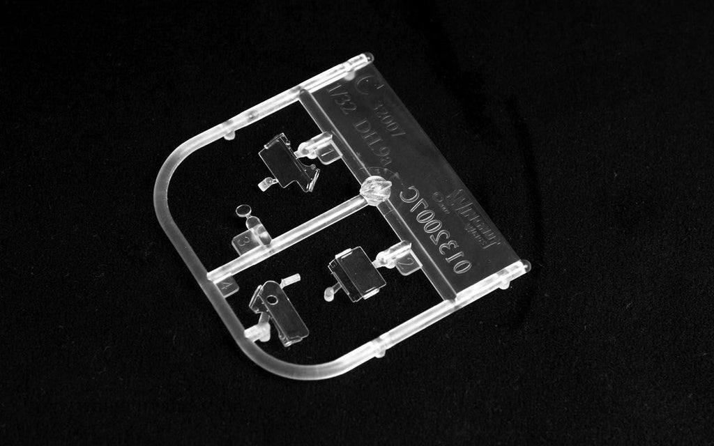 1/32 Scale Plastic Model Kit Z410