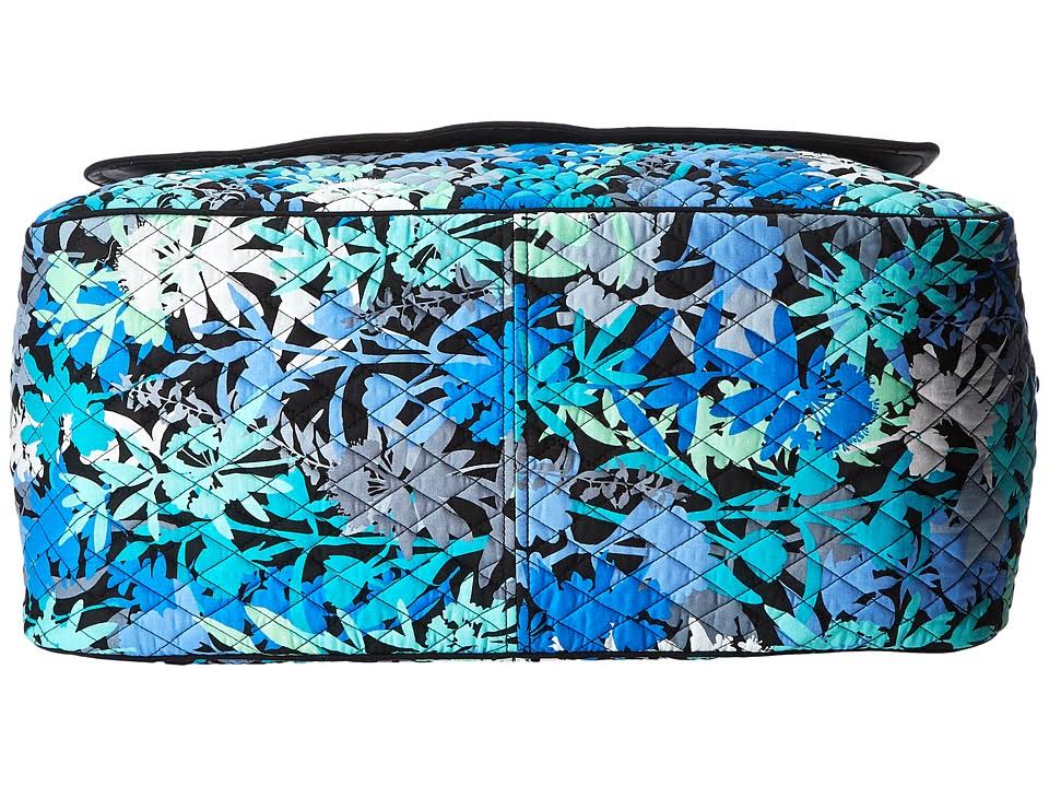 Camo Floral Traveler Bag A9646