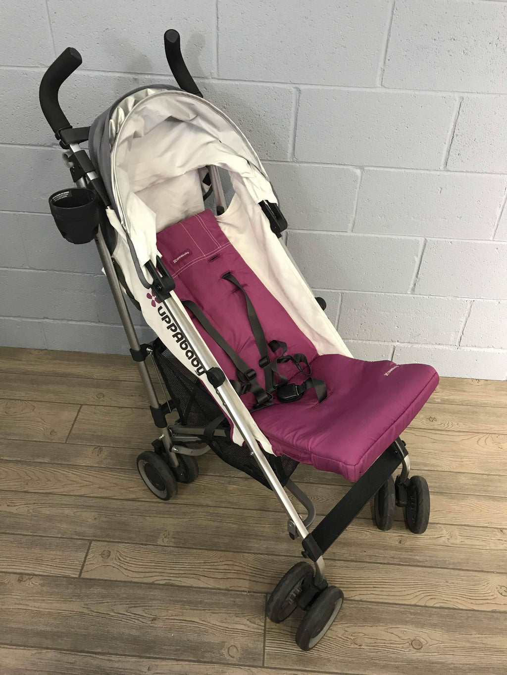 Black Carbon Stroller O5276