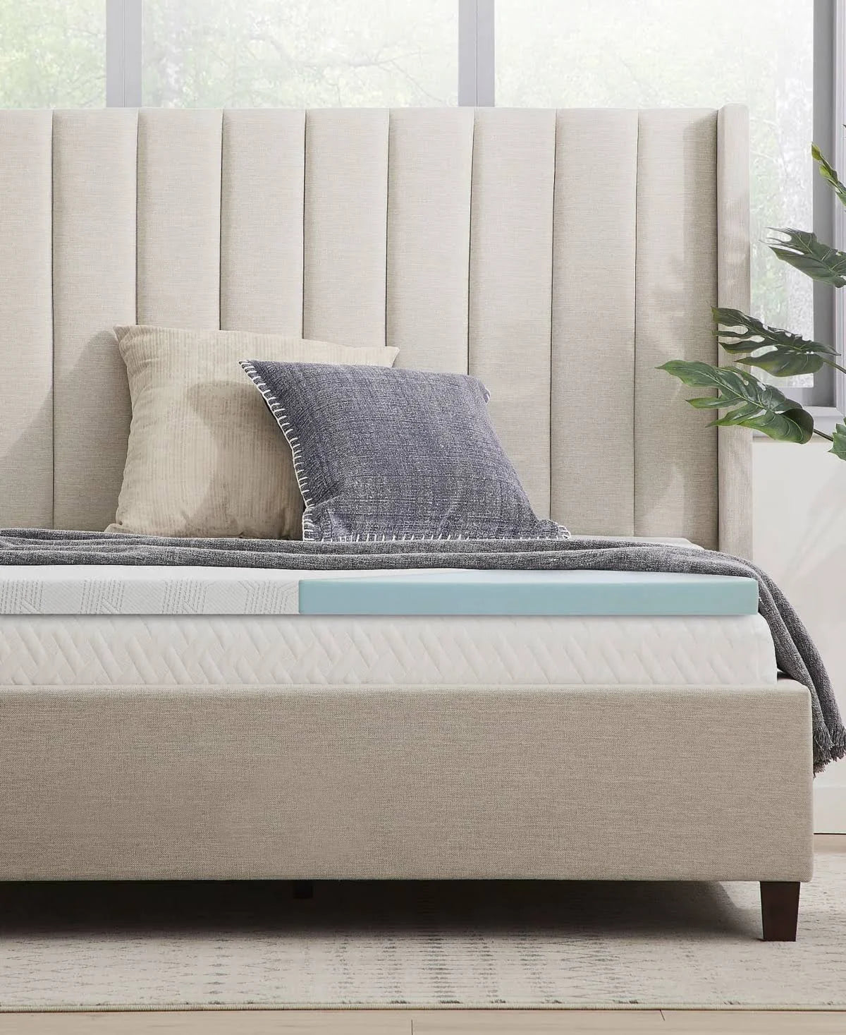 White California King Memory Foam Topper V8349