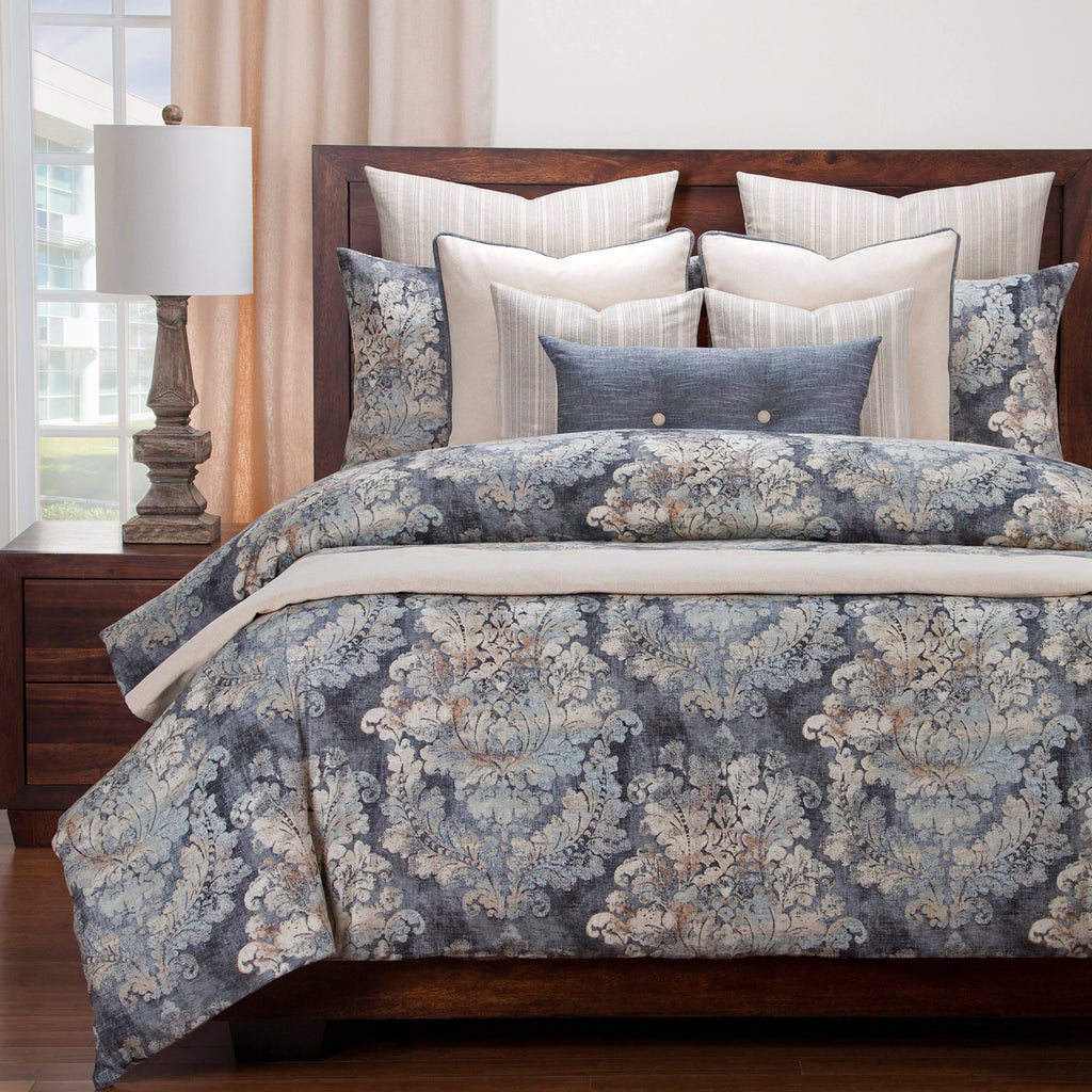 Cindersmoke Distressed Damask Duvet and Shams Twin W8388