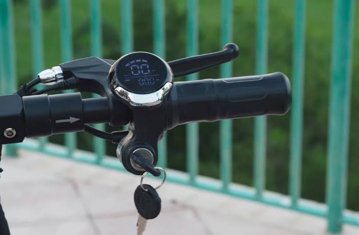 Black/Red Folding Electric Scooter J7684