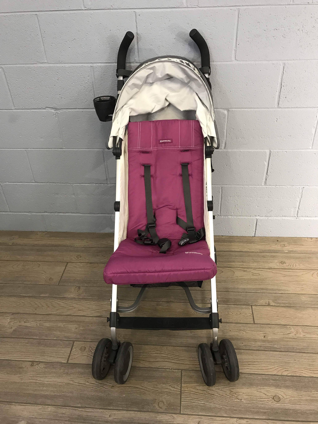 Black Carbon Stroller O5276