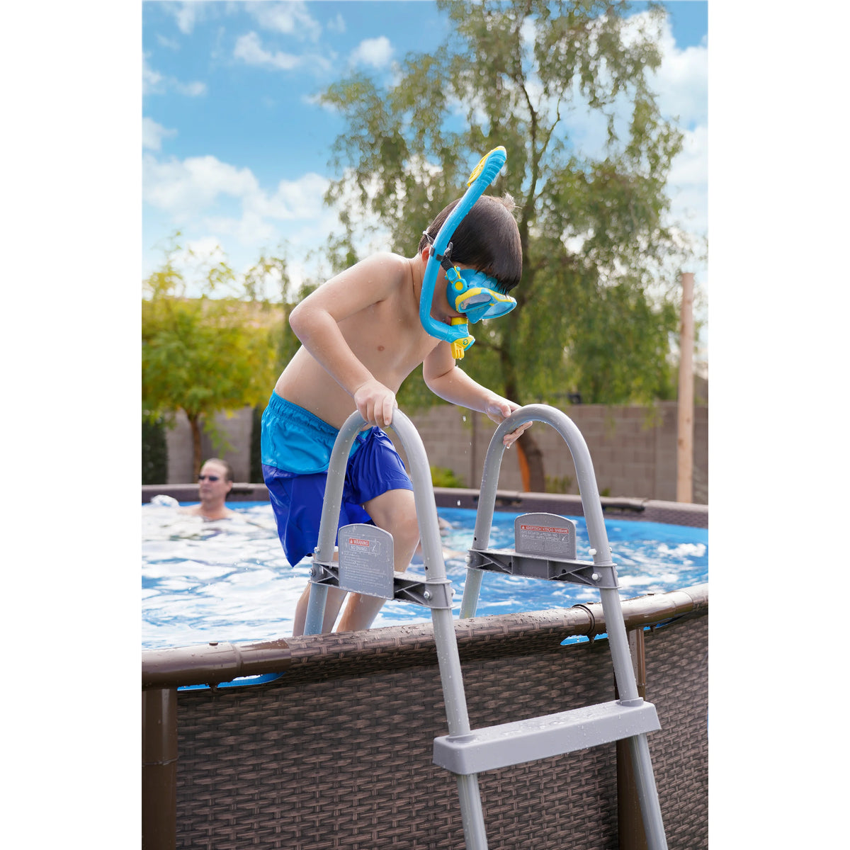 18' x 48" Above Ground Swimming Pool Set W5978