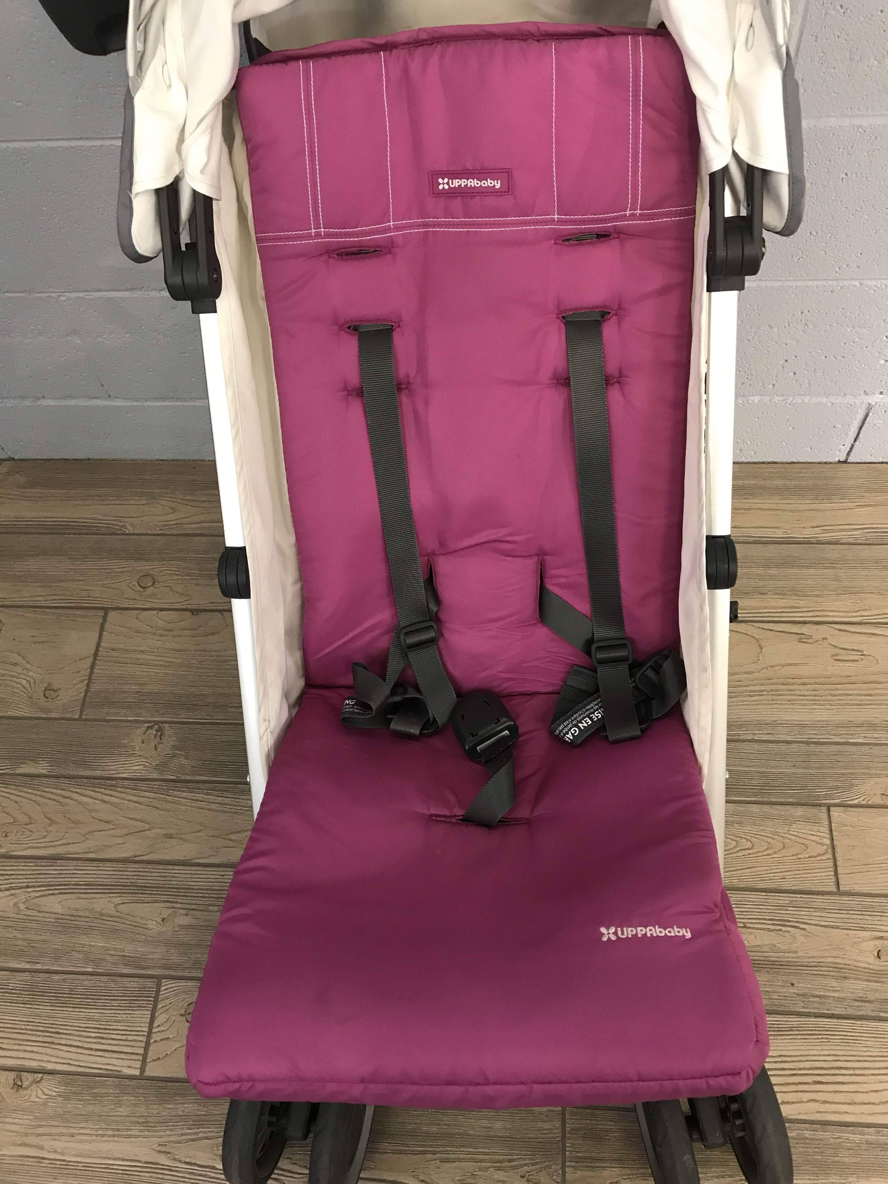 Black Carbon Stroller O5276