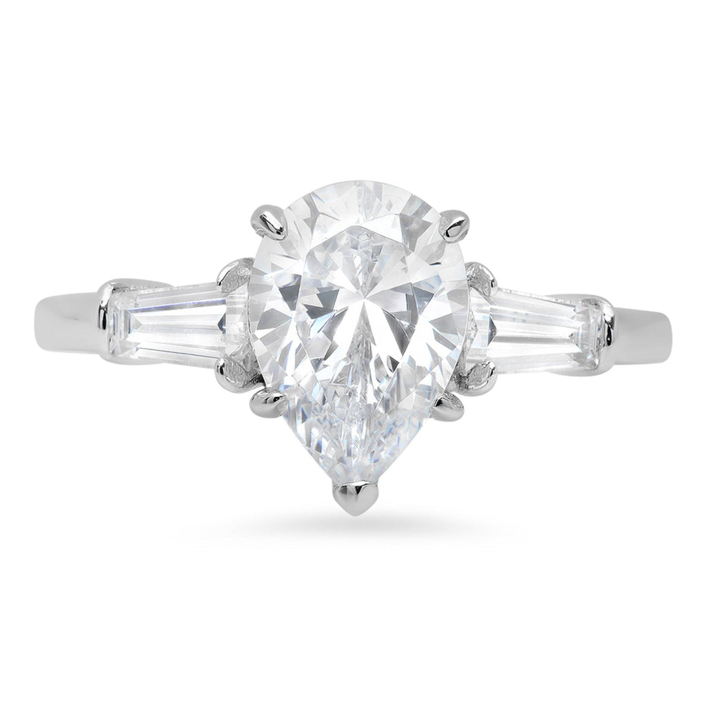 18K White Gold Three-Stone Diamond Engagement Ring S828