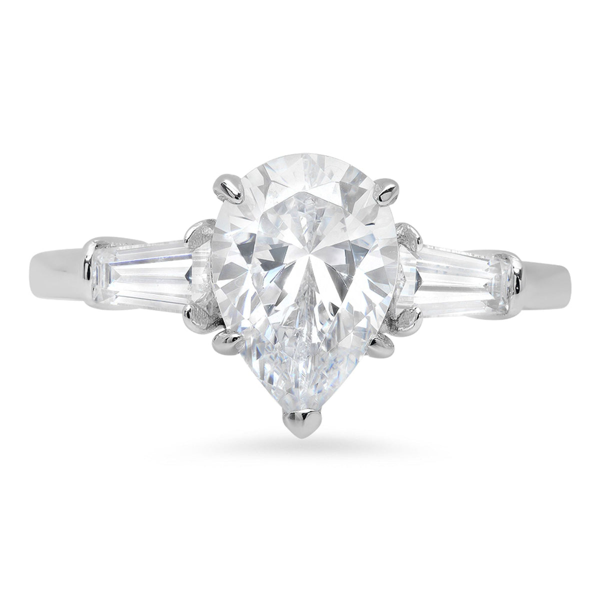 18K White Gold Three-Stone Diamond Engagement Ring S828