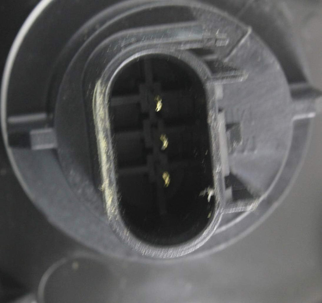 Chrome Halogen Headlight Assembly Passenger Side D331