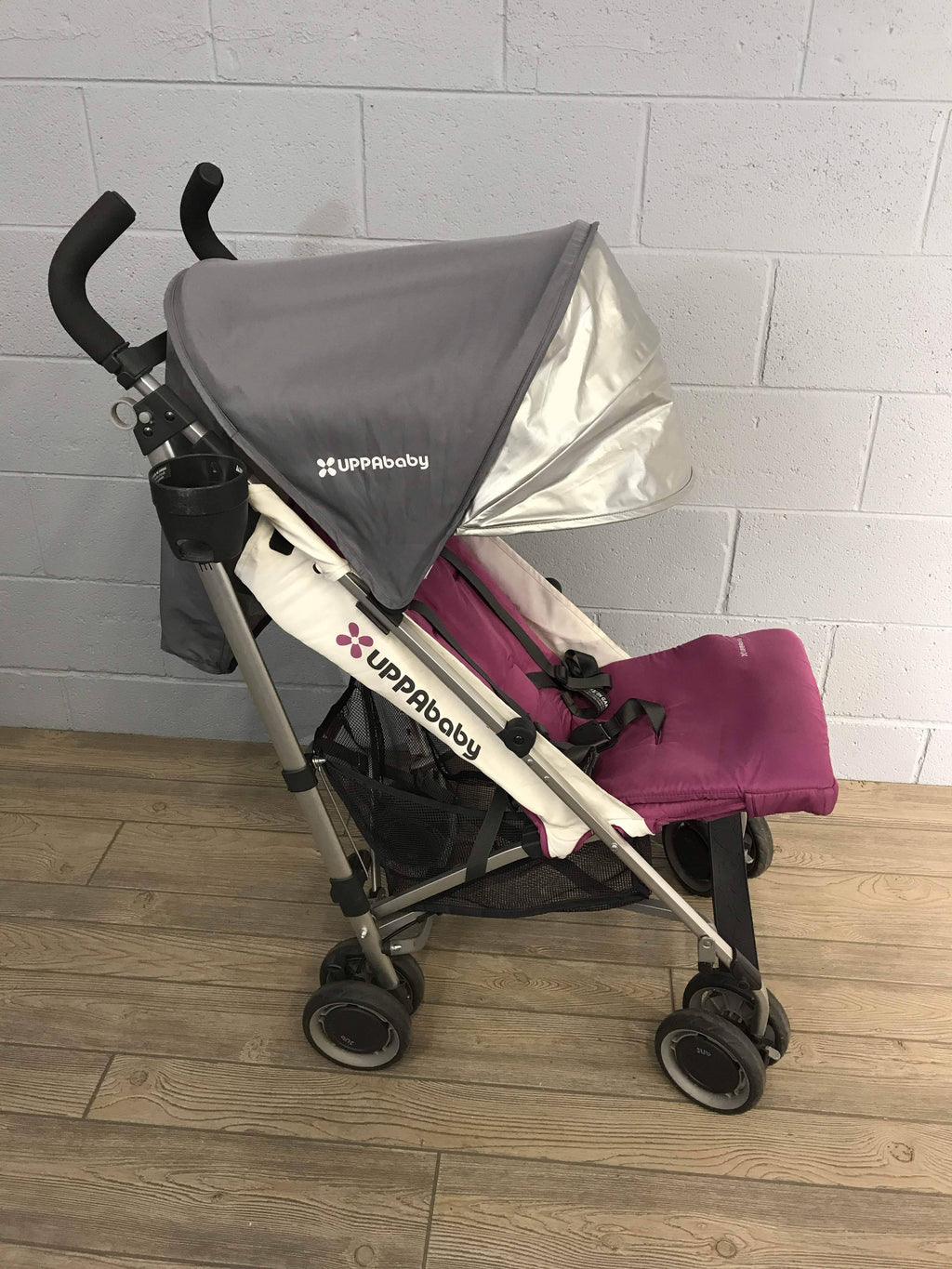 Black Carbon Stroller O5276