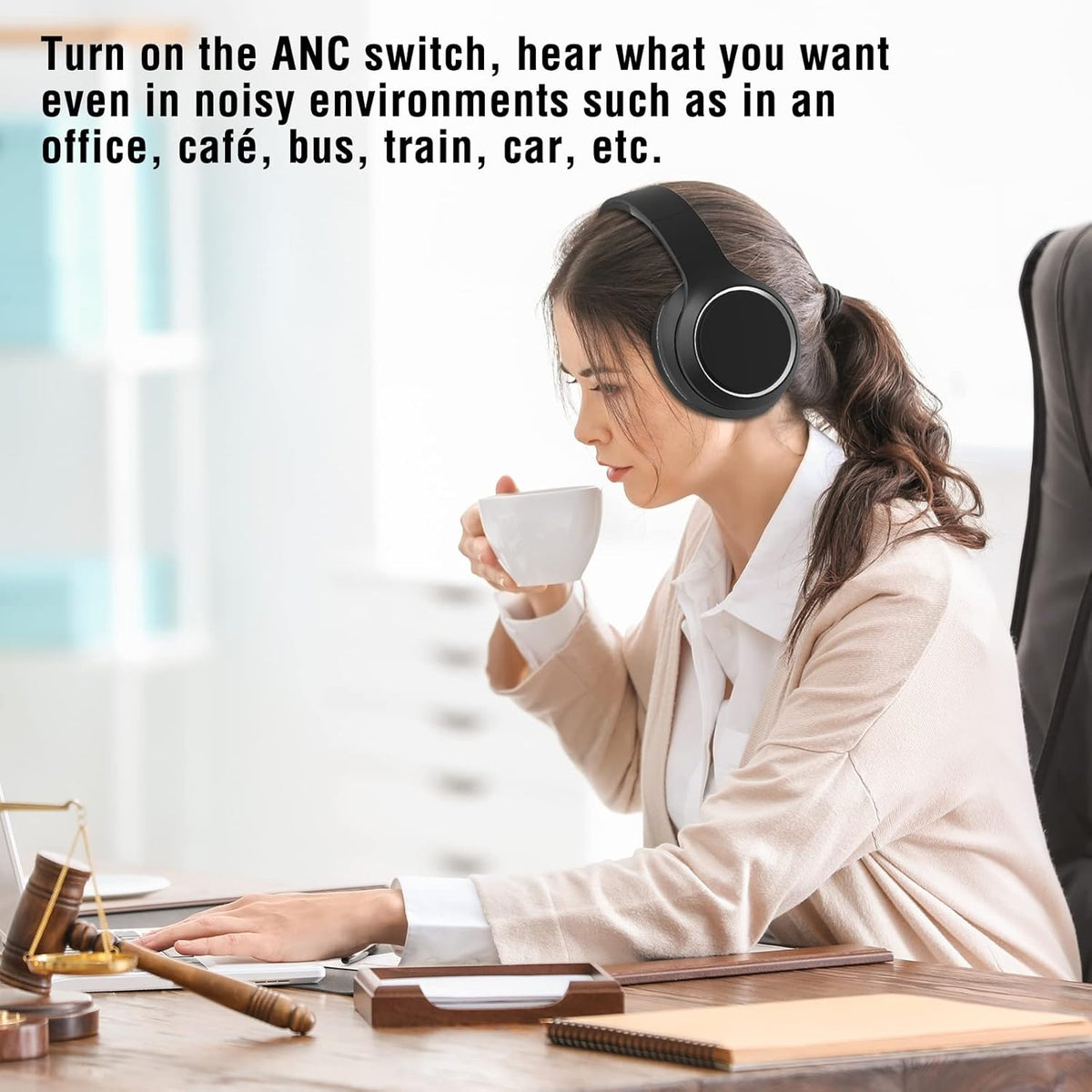Black Bluetooth Over Ear Headphones with Mic B904