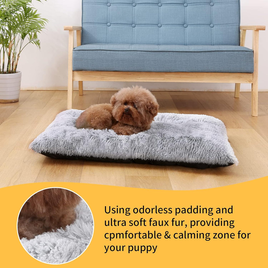 XL Plush Faux Fur Dog Bed with Waterproof Non-Slip Bottom C233250