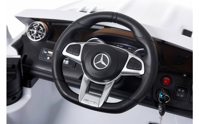 White Kids Ride on Car with Remote F25873